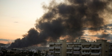 Σαρηγιάννης για τοξικό νέφος στο Ωραιόκαστρο: Ήταν μια  επικίνδυνη κατάσταση αλλά είναι πολύ καλύτερα τώρα