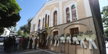 Σε κλίμα συγκίνησης το τελευταίο «αντίο» στη Βάγια Νέστορα