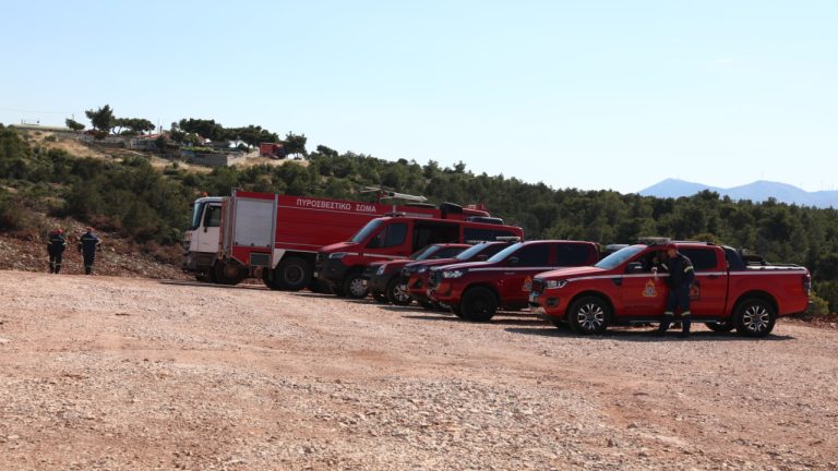 Σε ύψιστη ετοιμότητα η Πολιτική Προστασία λόγω των θυελλωδών ανέμων – Συναγερμός για τον κίνδυνο πυρκαγιών