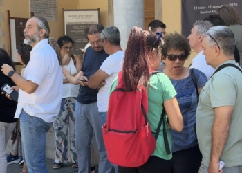 Στους δρόμους οι δημόσιοι υπάλληλοι – Διαμαρτυρία για τη συνταγματική αναθεώρηση