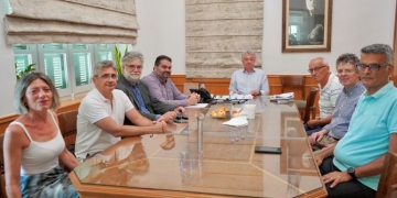 Σύμπραξη της Περιφέρειας Κρήτης με τα ερευνητικά ιδρύματα του νησιού για τη νέα εποχή στη φυτοπροστασία της ελιάς