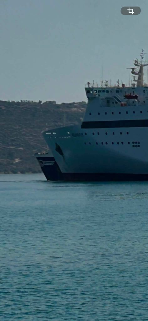 Συναγερμός στη Σούδα: Το «Έλυρος» συγκρούστηκε με φορτηγό πλοίο