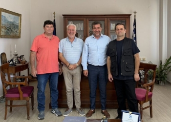 Συνάντηση για το αλιευτικό καταφύγιο και τη διάβρωση των ακτών στο Καλό Χωριό