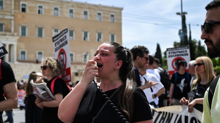 Συνάντηση με την υπουργό Εργασίας ζητά η ΑΔΕΔΥ - Ποια είναι τα αιτήματα