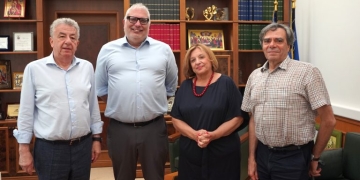Συνάντηση Περιφερειάρχη με τον νέο Πρύτανη του Πολυτεχνείου Κρήτης και τον απερχόμενο Πρύτανη