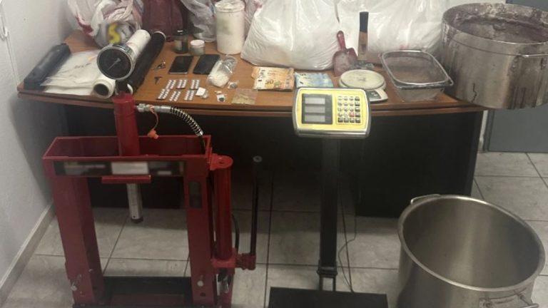 Συνελήφθη 39χρονος για διακίνηση ναρκωτικών στο Μεταξουργείο - Κατασχέθηκαν πάνω από 27 κιλά ουσίας για νόθευση