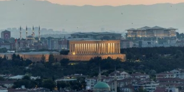 Σύνοδος ΝΑΤΟ: Η Άγκυρα στο επίκεντρο της άμυνας
