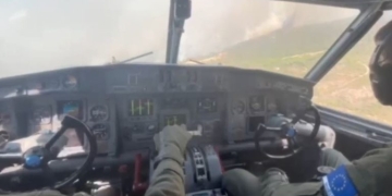 Τα ελληνικά Canadair δίνουν μάχη με την καταστροφική φωτιά της Ισπανίας- Συγκλονιστικό βίντεο