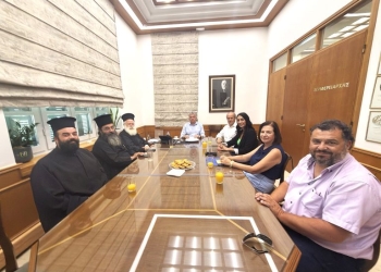 Τι συζητήθηκε μεταξύ του Σταύρου Αρναουτάκη και του Μητροπολίτη Ιεραπύτνης και Σητείας Κύριλλου
