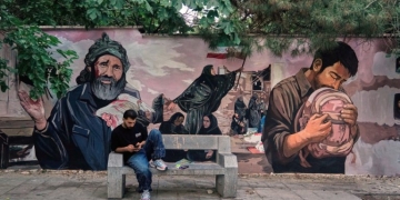 Το Ιράν καταδικάζει τα πλήγματα των ΗΠΑ και της Σαουδικής Αραβίας στο Ιράκ