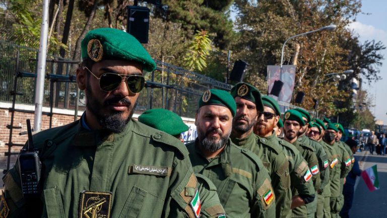 Το IRGC κάλεσε Ιορδανούς και Κουβεϊτιανούς να «απελευθερώσουν τα ισλαμικά εδάφη από τους Αμερικανούς κατακτητές»