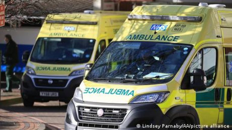 Το NHS στο… «στόχαστρο» ενός ακόμα Βρετανού πρωθυπουργού