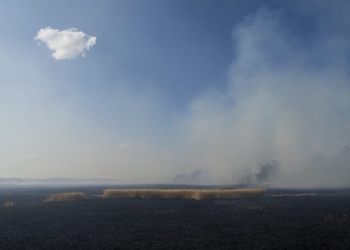 Το ρωσικό ΥΠΕΞ λέει ότι έπληξε ουκρανικά πλοία και το λιμάνι του Μικολάεφ στη Μαύρη Θάλασσα