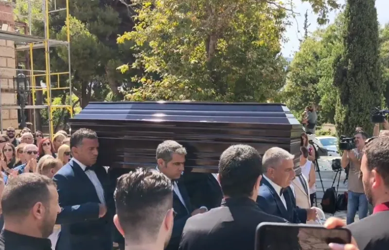 Μαίρη Λίντα