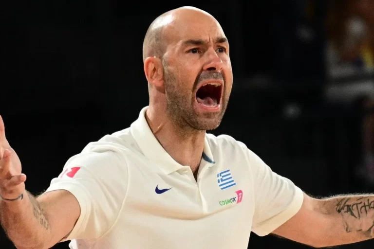 Βασίλης Σπανούλης: “Αισθάνομαι ντροπή μετά από αυτή την εμφάνιση”