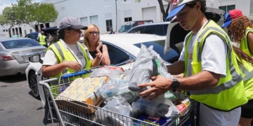 Βενεζουέλα: Ενισχύεται η στρατιωτική δύναμη που διευκολύνει την παράδοση ανθρωπιστικής βοήθειας