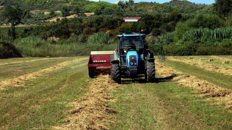 Βέροια: Τραυματισμός 44χρονου από τρακτέρ που οδηγούσε ο 17χρονος ανιψιός του