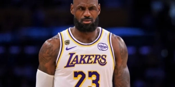”Βόμβα” στο NBA: Στους Σίξερς ο ΛεΜπρόν Τζέιμς!