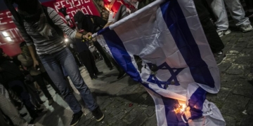 WSJ: Πώς το Ισραήλ επένδυσε 50 εκατ. δολάρια για να επηρεάσει την κοινή γνώμη στις ΗΠΑ