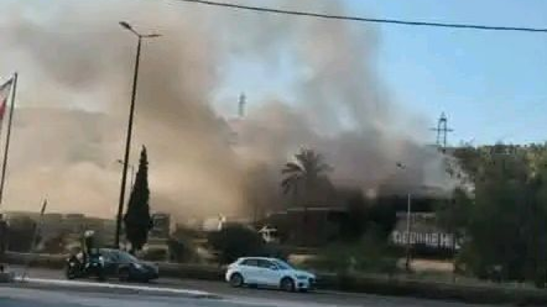 Υπό μερικό έλεγχο η πυρκαγιά σε αποθηκευτικό χώρο στο Χαϊδάρι