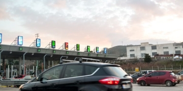 ΑΑΔΕ: Πρόστιμο 1,32 εκατ. ευρώ σε εταιρεία ενοικίασης για 132 αυτοκίνητα σε ακινησία