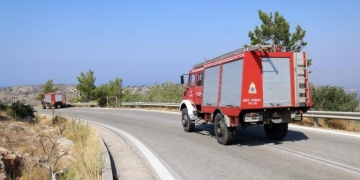 Χανιά: Αναστάτωση από φωτιά κοντά σε σπίτια