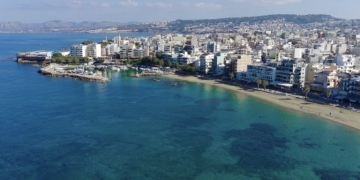 Χανιά: “Eπιστρέφει” η κολύμβηση στη Νέα Χώρα – Πού παραμένει η απαγόρευση μετά τις νέες αναλύσεις