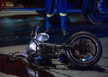 Χανιά: Σοβαρό τροχαίο με μηχανή τα ξημερώματα – Στο νοσοκομείο 25χρονος