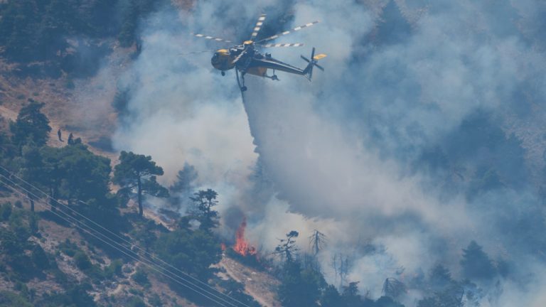 Δασικές πυρκαγιές στην Αττικοβοιωτία: Τι πορεία ακολούθησε η πύρινη λαίλαπα - Δείτε χάρτες