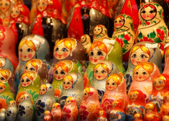 Επιχείρηση Matryoshka: Η Ρωσία εντείνει τις επιχειρήσεις παραπληροφόρησης ενόψει εκλογών σε γερμανικά κρατίδια