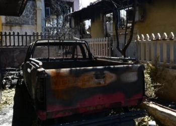 Επιστρέφουν οι πυρόπληκτοι στο Πόρτο Γερμενό: Σκηνικό συντριβής και ανυπολόγιστες οι καταστροφές- Δείτε βίντεο και φωτογραφίες