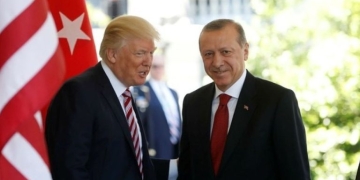Ερντογάν προς Τραμπ: «Ισχυρή δήλωση για την περιφερειακή σταθερότητα το Σύμφωνο της Μέκκας»