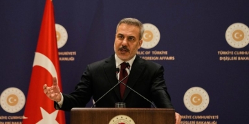 Φιντάν: Η συμφωνία με Πακιστάν και Σ.Αραβία είναι τεχνικά ίδια με το άρθρο 5 του ΝΑΤΟ