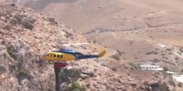 Φωτιές στο νότιο Ρέθυμνο: Βελτιωμένη η εικόνα – Στη μάχη και ελικόπτερο