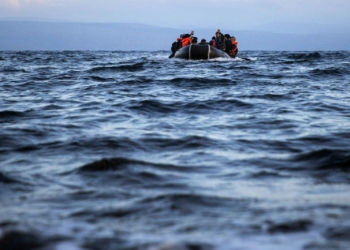 Γαύδος: 26 μετανάστες εντοπίστηκαν στη θάλασσα