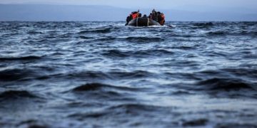 Γαύδος: 26 μετανάστες εντοπίστηκαν στη θάλασσα