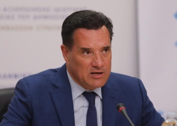 Γεωργιάδης για την πτώση σοβάδων στο Βενιζέλειο: Παιδιά χαλαρώστε, δεν καταρρέει το ΕΣΥ