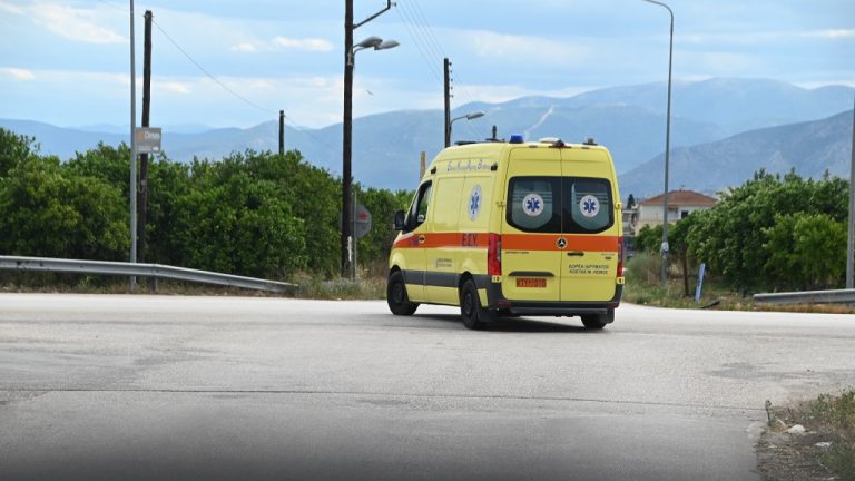 Γυναίκα ανασύρθηκε χωρίς τις αισθήσεις της από τη θάλασσα σε παραλία της Χαλκιδικής