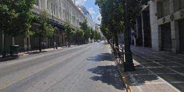 Η Αθήνα ερημώνει: Σε ρυθμούς Δεκαπενταύγουστου η πρωτεύουσα - Δείτε βίντεο
