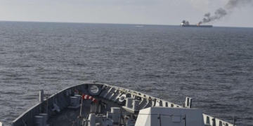 Ινδικό αλιευτικό χτυπήθηκε και βυθίστηκε κοντά στην Υεμένη - Σώοι οι 14 ναυτικοί