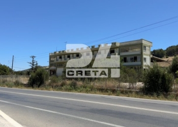 Ηράκλειο: Έτοιμη μέσα στον Σεπτέμβριο η δομή φιλοξενίας μεταναστών στους Αθανάτους