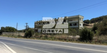 Ηράκλειο: Έτοιμη μέσα στον Σεπτέμβριο η δομή φιλοξενίας μεταναστών στους Αθανάτους