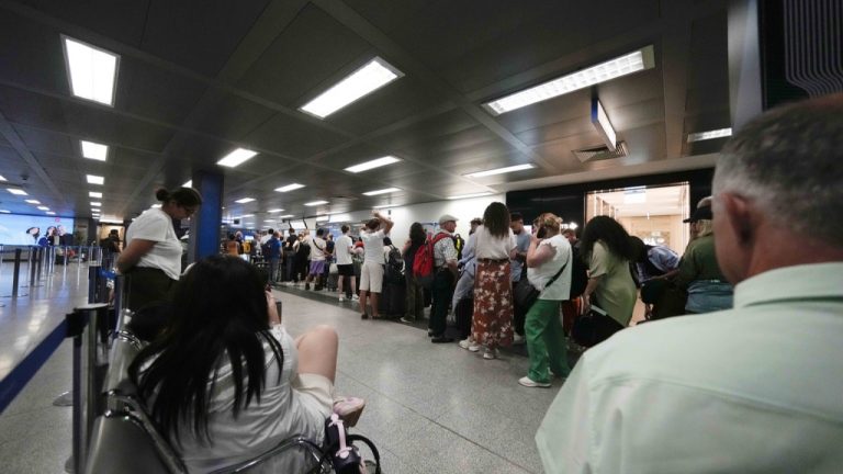 Ιταλία: Διατηρεί τους συνοριακούς ελέγχους σε αφίξεις από την Ισπανία - «Δεν θα υποκύψουμε σε τελεσίγραφα ή επιβολές»