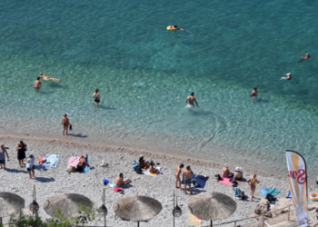 «Καμίνι» η χώρα και την Κυριακή - Σε ποιες περιοχές ανέβηκε πάνω από τους 39 βαθμούς ο υδράργυρος