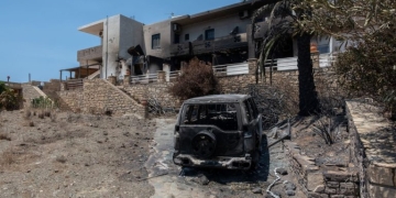 Κατσαφάδος: Επιδότηση ενοικίου μέχρι 500 ευρώ και αποζημίωση στο 100% για σπίτια που κάηκαν