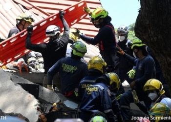 Κολομβία: Πάνω από 250 νεκροί από τον σεισμό των 7,4 Ρίχτερ – Μάχη των διασωστών στα συντρίμμια