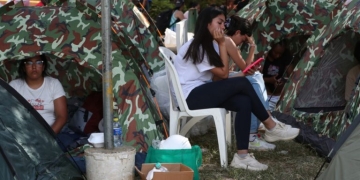 Κολομβία: Σβήνει η ελπίδα για επιζώντες – Στους 281 οι νεκροί, 379 αγνοούμενοι μετά τον σεισμό των 7,4 Ρίχτερ