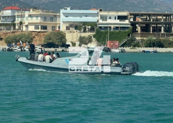 «Κόπασαν» τα μελτέμια στην Κρήτη, ξανά έρχονται μετανάστες