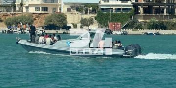 «Κόπασαν» τα μελτέμια στην Κρήτη, ξανά έρχονται μετανάστες