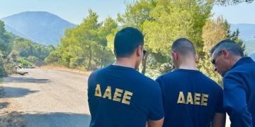 Ψάθα: Αυτοψία της Δ.Α.Ε.Ε. στο σημείο πτώσης των δύο ελικοπτέρων με τη συνδρομή drone- Δείτε φωτογραφίες